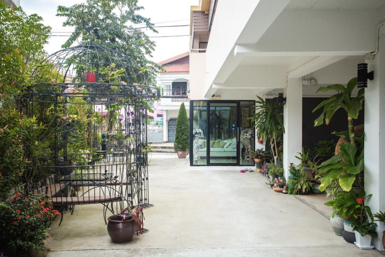 Unity Hotel Sisaket Exteriér fotografie
